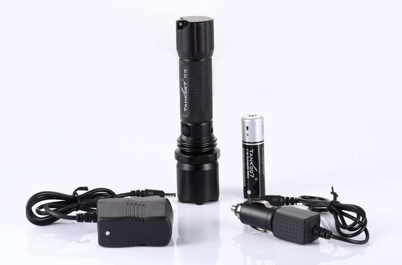 深圳TANK007強光led手電筒生產(chǎn)廠家 深圳TANK007強光led手電筒生產(chǎn)廠家
